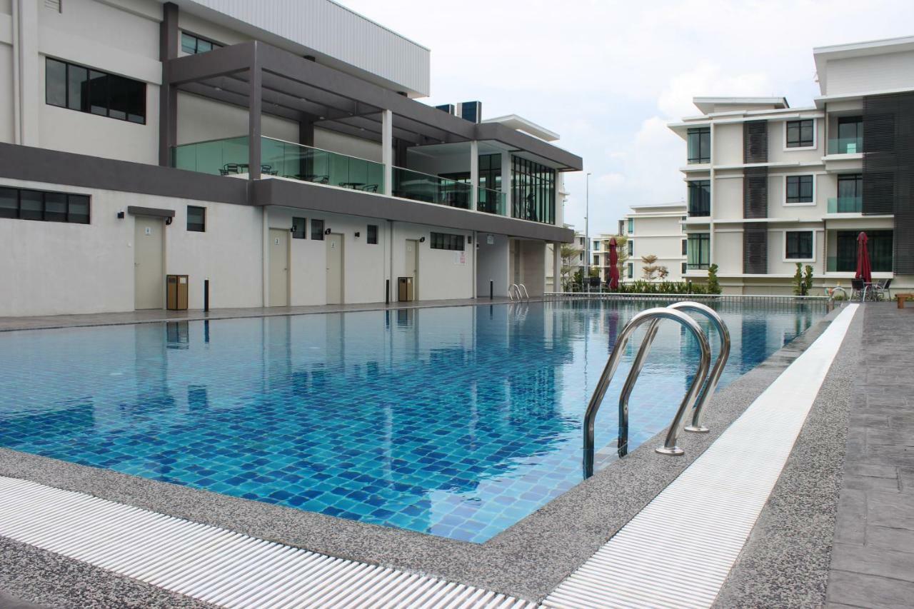 Appartement The Meadow Park à Kampar Extérieur photo